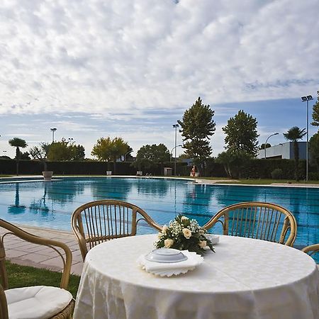Aris Garden Hotel Casal Palocco Εξωτερικό φωτογραφία