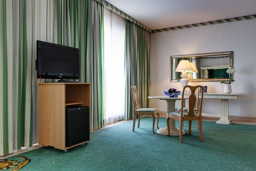 Aris Garden Hotel Casal Palocco Εξωτερικό φωτογραφία
