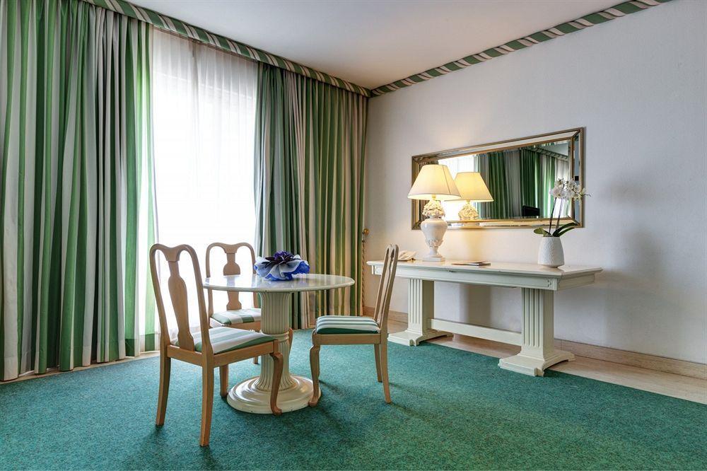 Aris Garden Hotel Casal Palocco Εξωτερικό φωτογραφία
