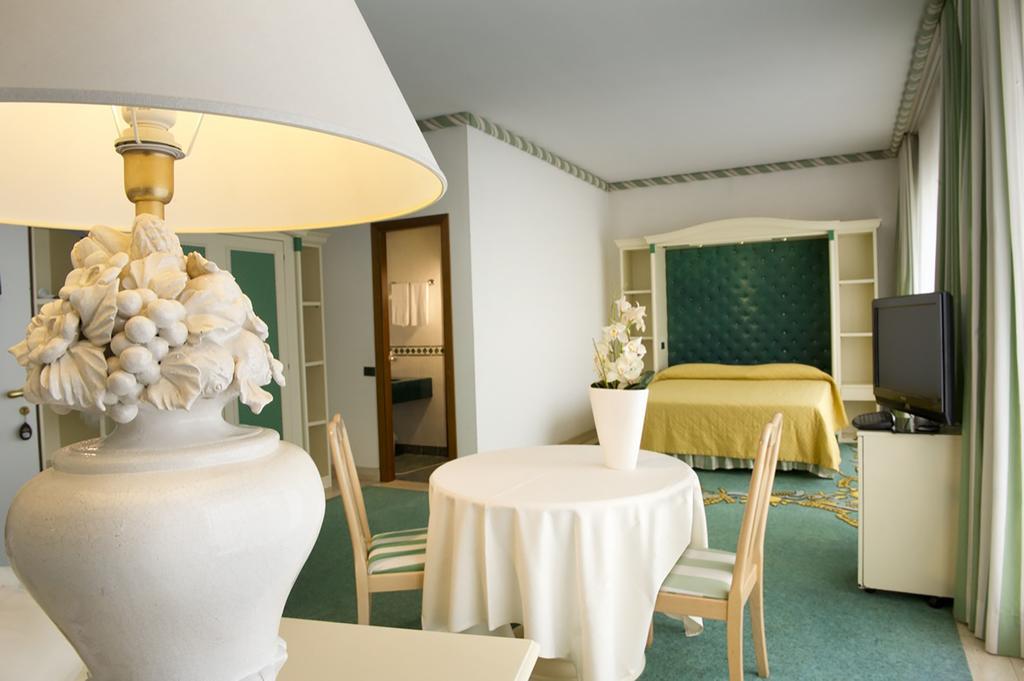 Aris Garden Hotel Casal Palocco Εξωτερικό φωτογραφία