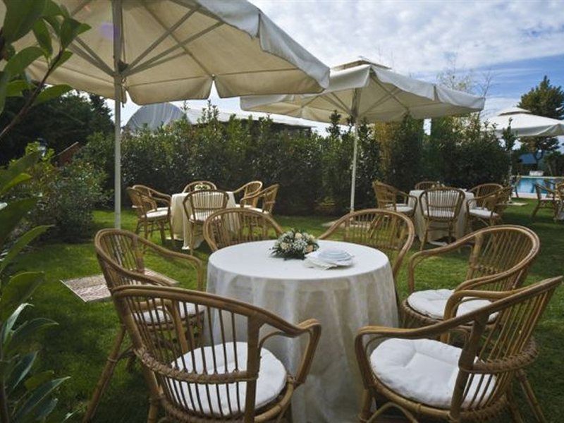 Aris Garden Hotel Casal Palocco Εξωτερικό φωτογραφία