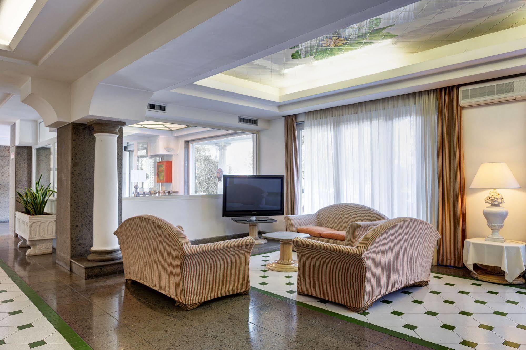 Aris Garden Hotel Casal Palocco Εξωτερικό φωτογραφία