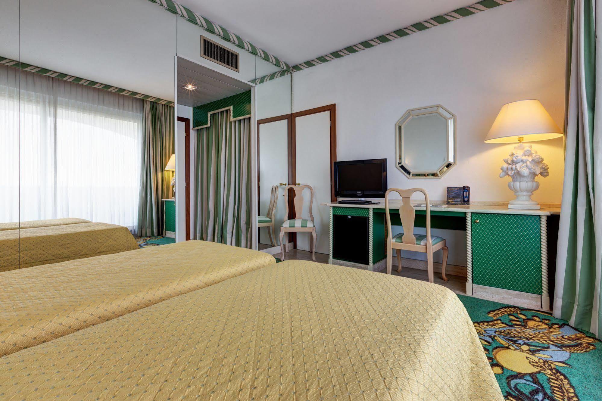Aris Garden Hotel Casal Palocco Εξωτερικό φωτογραφία