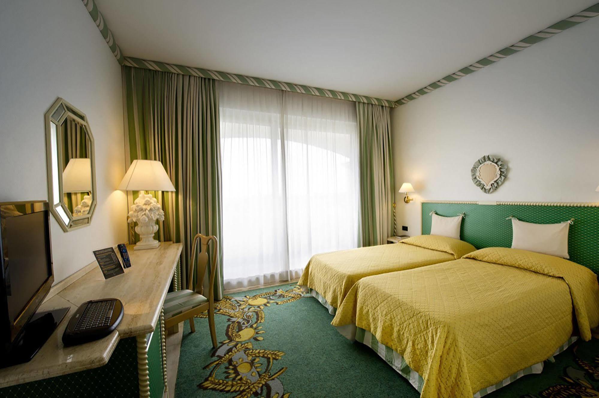 Aris Garden Hotel Casal Palocco Εξωτερικό φωτογραφία