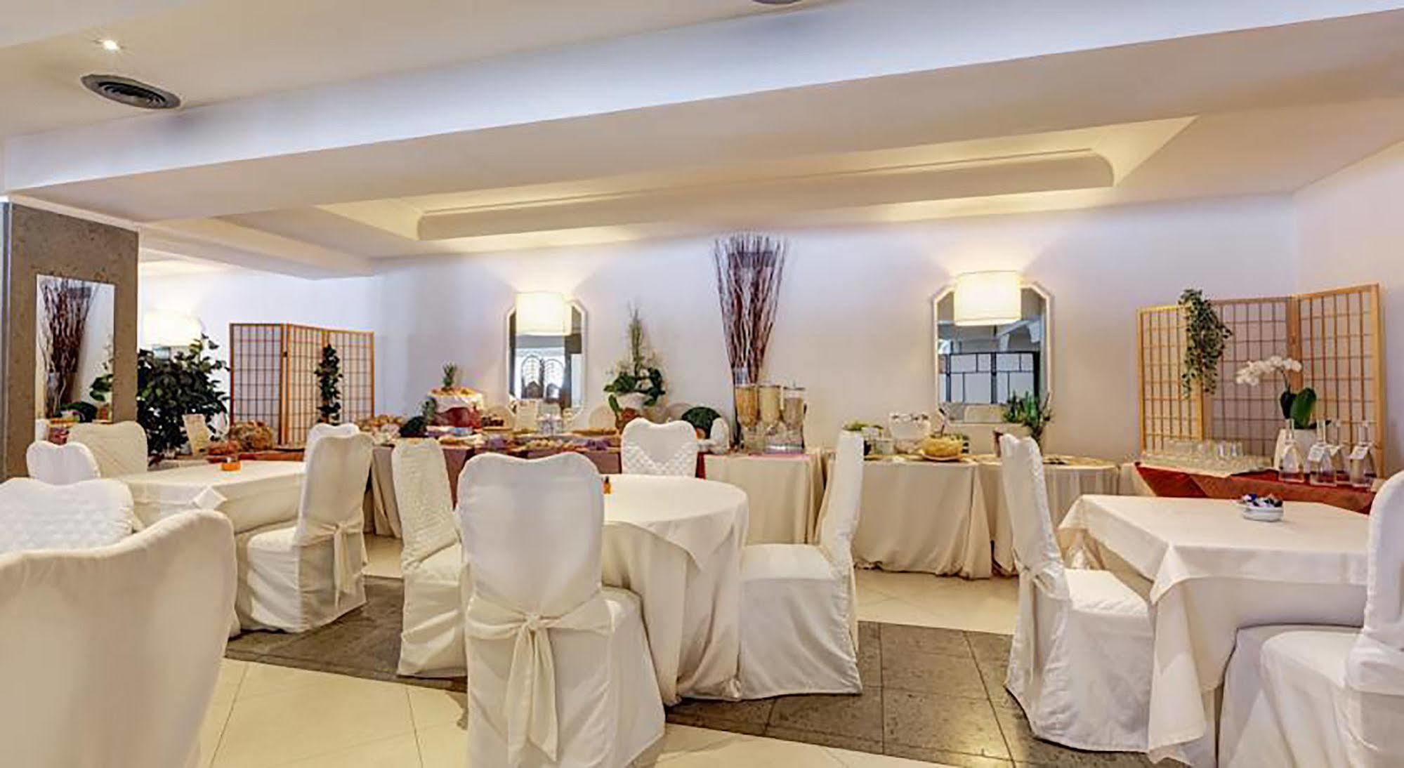 Aris Garden Hotel Casal Palocco Εξωτερικό φωτογραφία