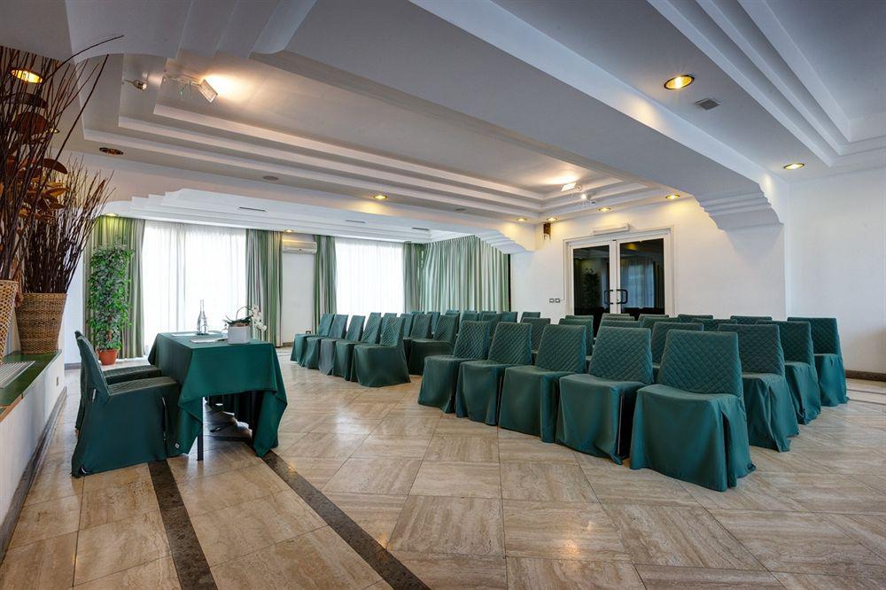 Aris Garden Hotel Casal Palocco Εξωτερικό φωτογραφία